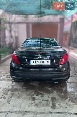 Кабриолет Peugeot 207 2007 в 