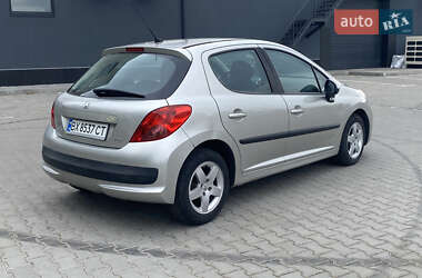 Хетчбек Peugeot 207 2007 в 
