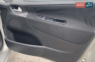 Хетчбек Peugeot 207 2007 в 