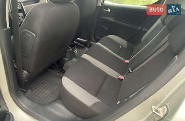 Хетчбек Peugeot 207 2007 в 