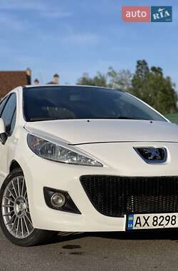 Peugeot 207 2012