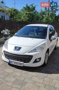 Хэтчбек Peugeot 207 2011 в 