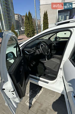 Универсал Peugeot 207 2012 в 