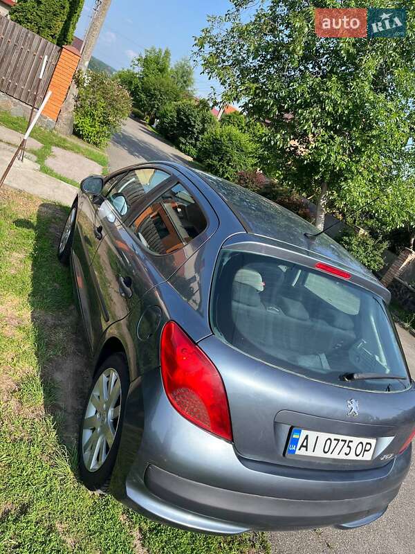 Хэтчбек Peugeot 207 2006 в Ирпене