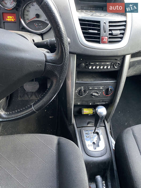 Універсал Peugeot 207 2008 в Чернівцях