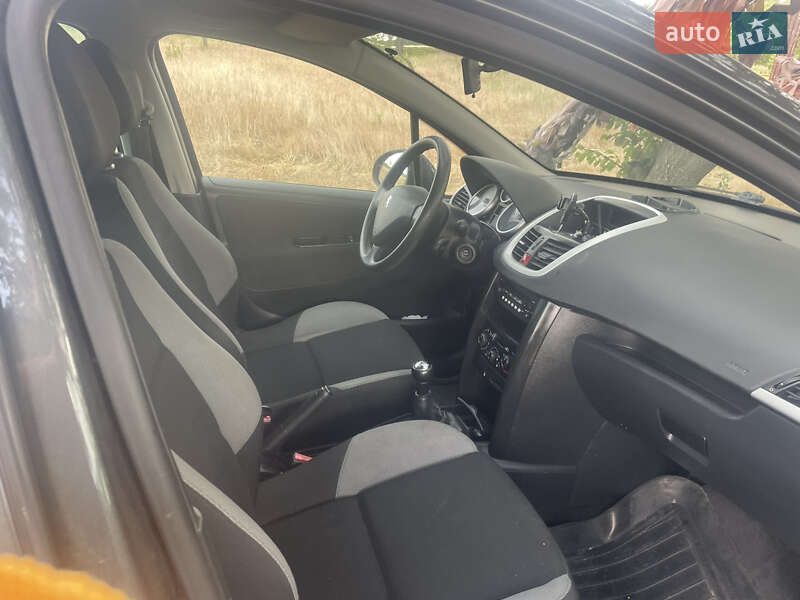 Універсал Peugeot 207 2009 в Миколаєві