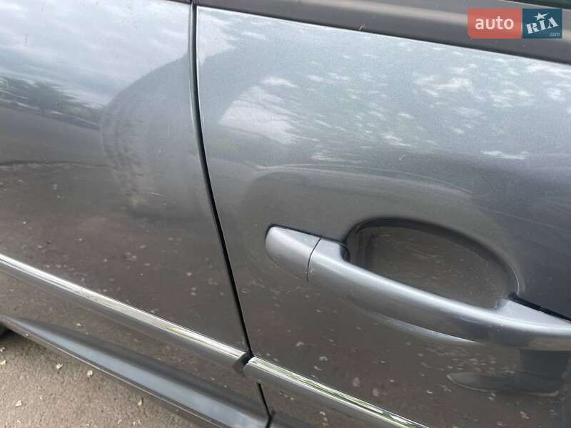 Хэтчбек Peugeot 207 2011 в Одессе
