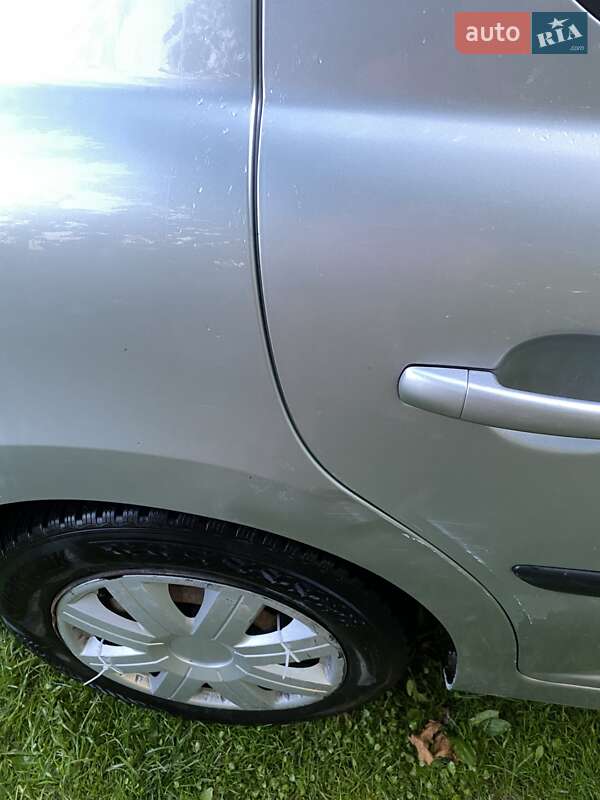 Хетчбек Peugeot 207 2007 в Дрогобичі