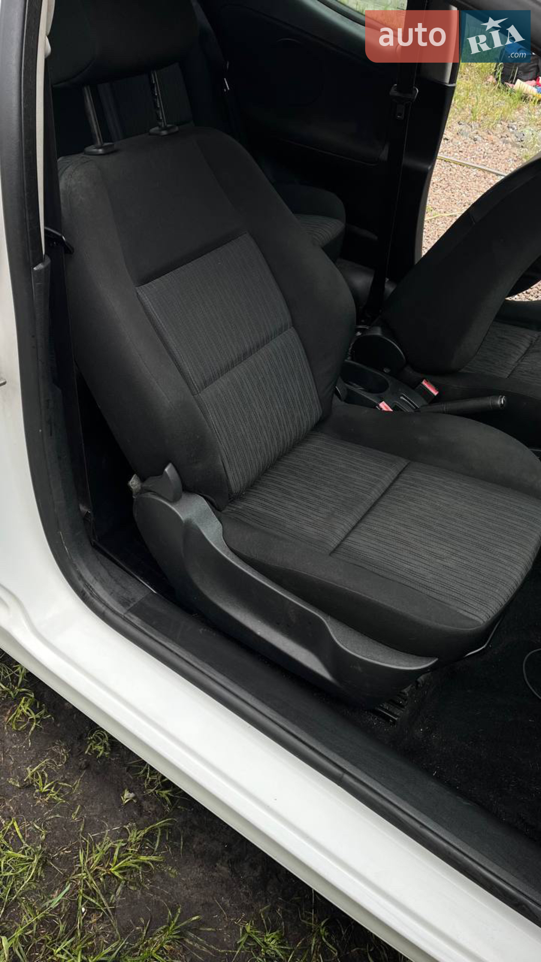 2010 Peugeot 207 - мініатюра 22