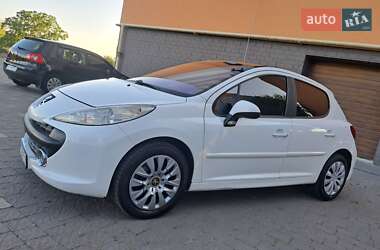 Хетчбек Peugeot 207 2008 в Івано-Франківську