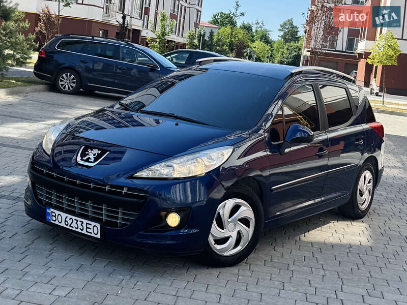 Peugeot 207 2011