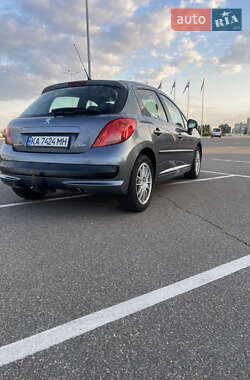 Хэтчбек Peugeot 207 2008 в 