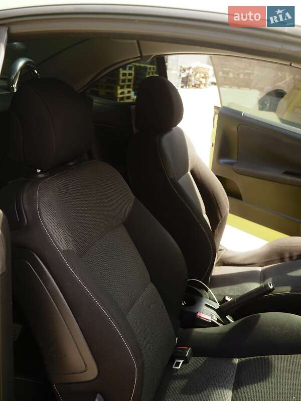 Кабріолет Peugeot 207 2007 в Києві