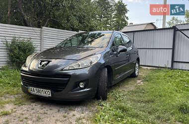 Хэтчбек Peugeot 207 2010 в Киеве