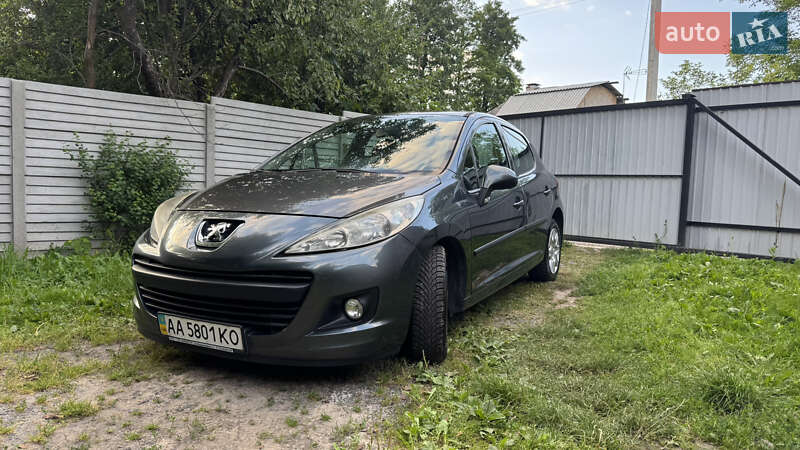 Peugeot 207 2010