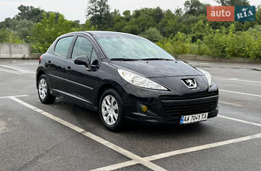 Хетчбек Peugeot 207 2010 в Києві