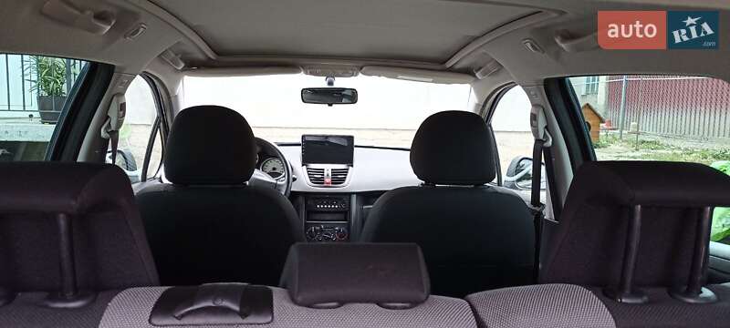 Универсал Peugeot 207 2009 в Ивано-Франковске