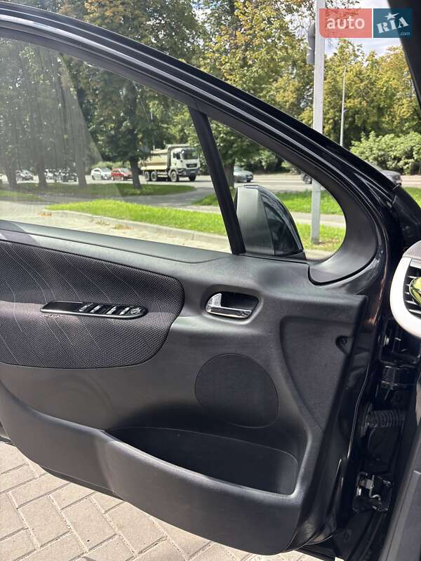 Хэтчбек Peugeot 207 2007 в Львове