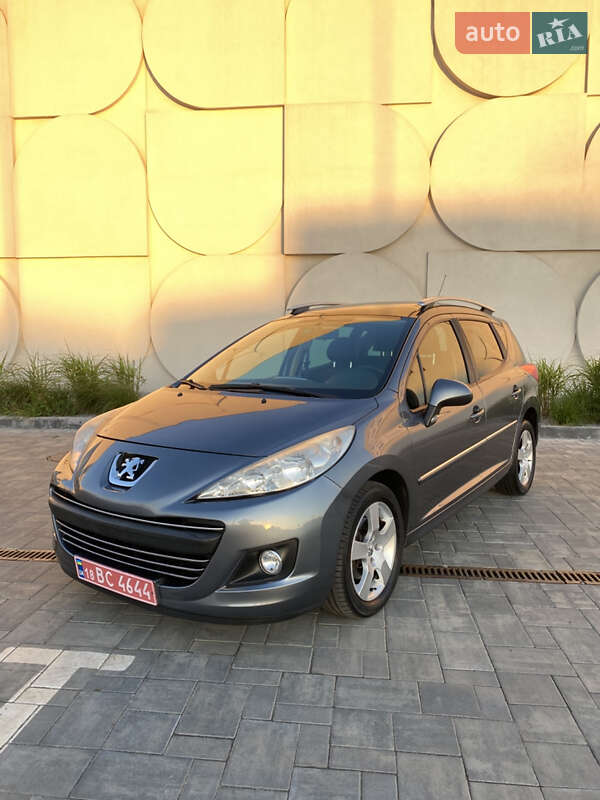 Peugeot 207 2010