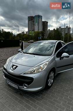 Хэтчбек Peugeot 207 2007 в Киеве