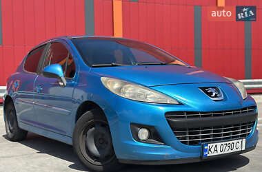 Хэтчбек Peugeot 207 2011 в Киеве