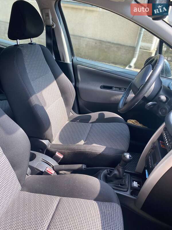 Універсал Peugeot 207 2009 в Товсте