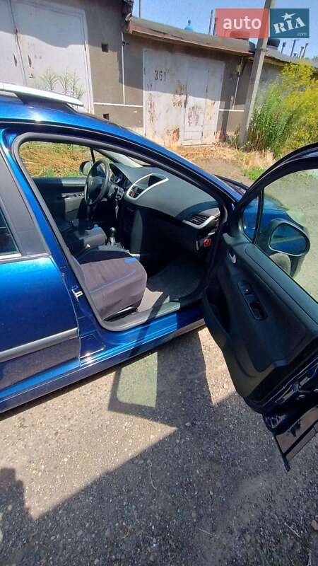 Універсал Peugeot 207 2008 в Чернівцях