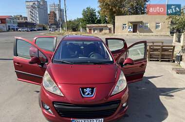 Хэтчбек Peugeot 207 2010 в Подольске