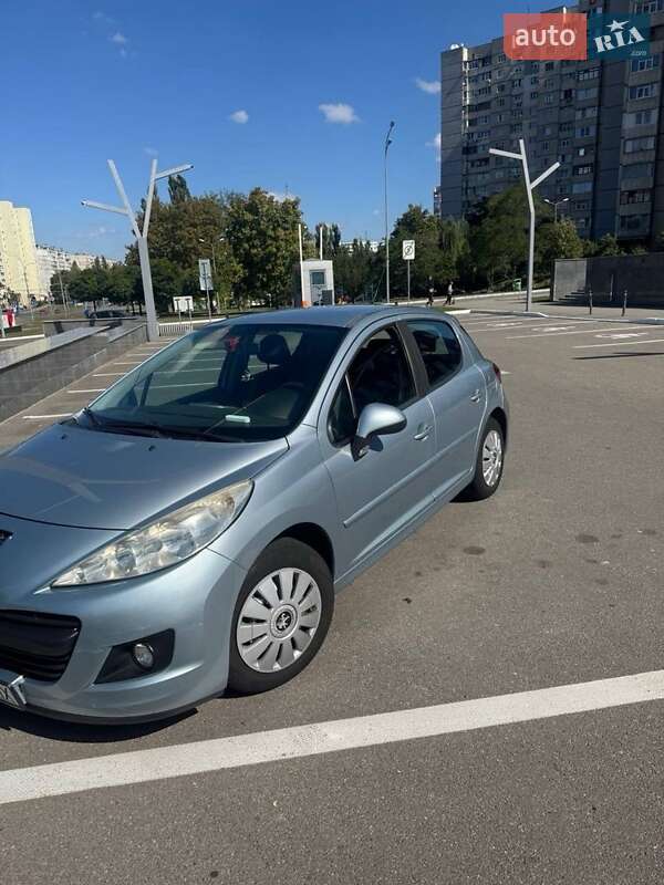 Peugeot 207 2010