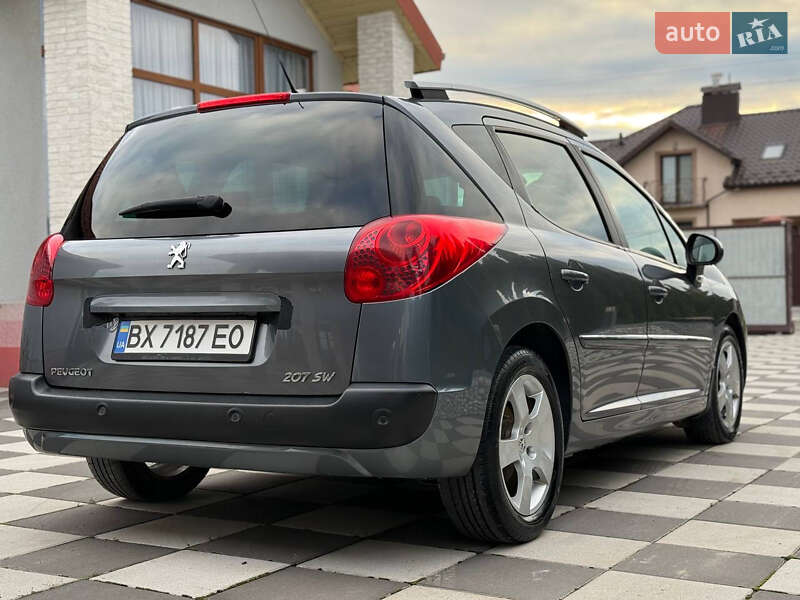 Універсал Peugeot 207 2011 в Летичіві