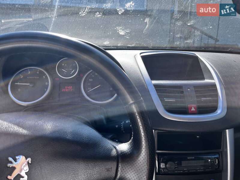 Хетчбек Peugeot 207 2010 в Львові