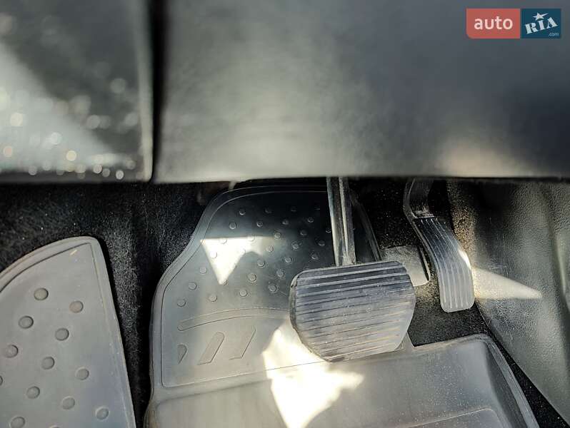 Хэтчбек Peugeot 207 2010 в Луцке