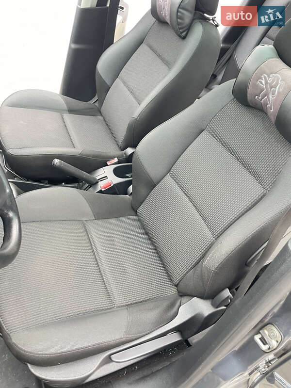 Універсал Peugeot 207 2011 в Ковелі