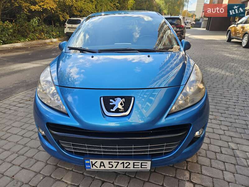 Peugeot 207 2011
