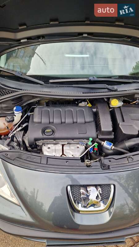 Хэтчбек Peugeot 207 2010 в Николаеве