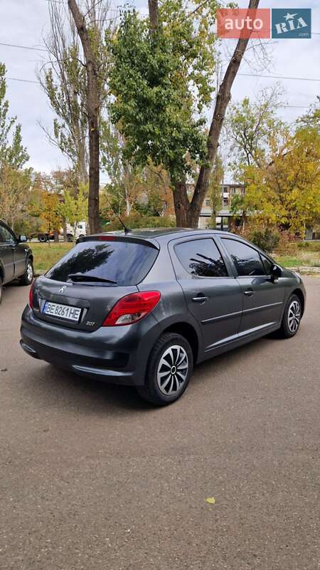 Хэтчбек Peugeot 207 2010 в Николаеве