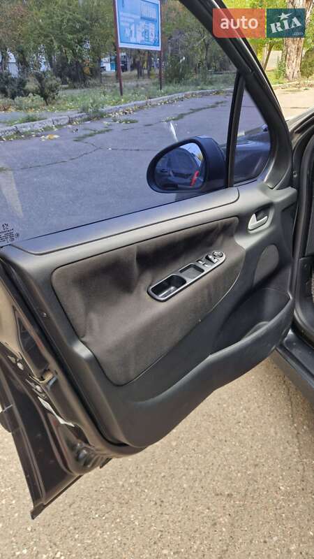 Хэтчбек Peugeot 207 2010 в Николаеве
