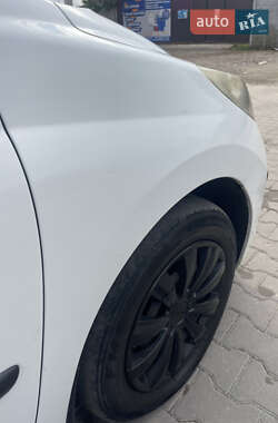 Хэтчбек Peugeot 207 2008 в 