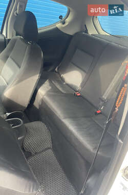 Хэтчбек Peugeot 207 2008 в 