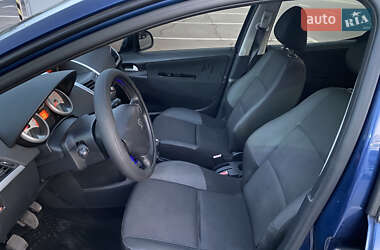 Хэтчбек Peugeot 207 2009 в 