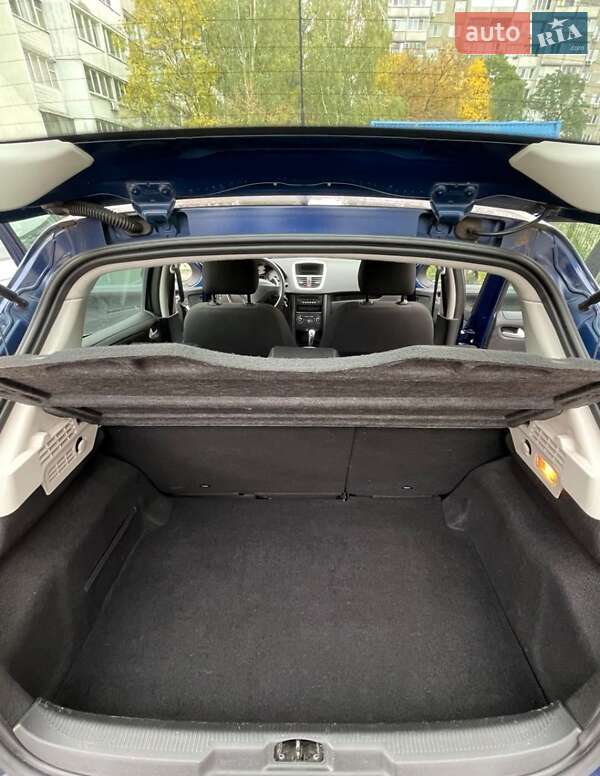 Хэтчбек Peugeot 207 2010 в Киеве фото 5 Хэтчбек Peugeot 207 2010 в Киеве