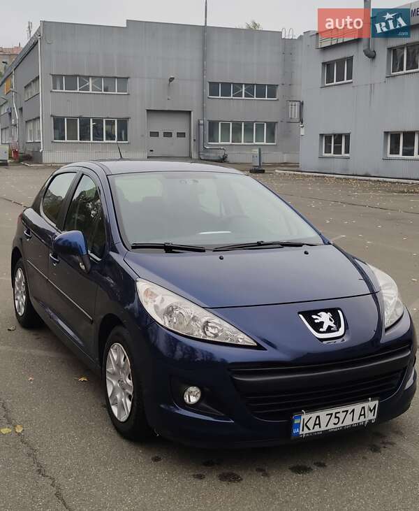 Хэтчбек Peugeot 207 2010 в Киеве фото 16 Хэтчбек Peugeot 207 2010 в Киеве