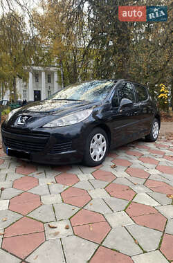 Хэтчбек Peugeot 207 2010 в Нежине