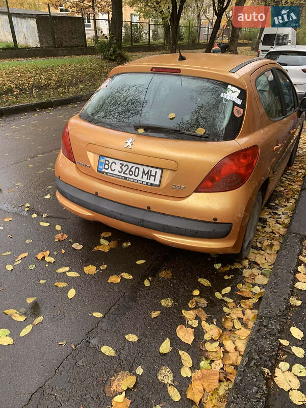 Хетчбек Peugeot 207 2008 в Львові
