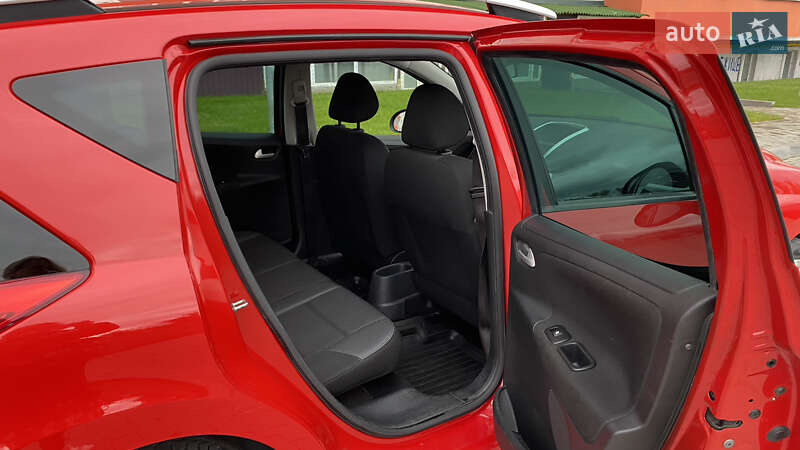 Универсал Peugeot 207 2013 в Умани фото 8 Универсал Peugeot 207 2013 в Умани