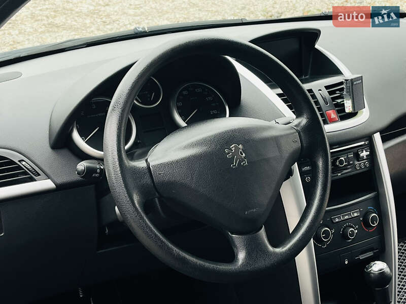Хетчбек Peugeot 207 2012 в Харкові