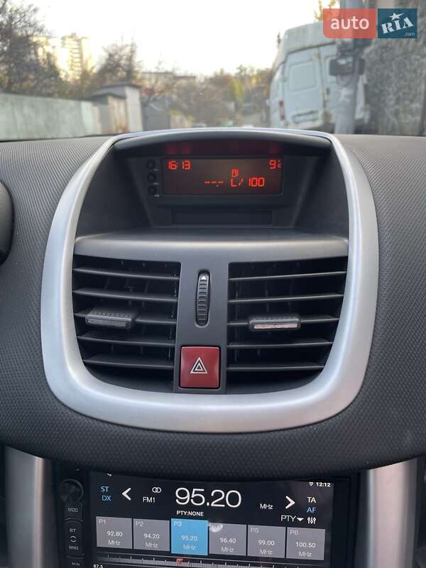 Хэтчбек Peugeot 207 2012 в Киеве фото 16 Хэтчбек Peugeot 207 2012 в Киеве