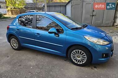 Хетчбек Peugeot 207 2011 в Вінниці