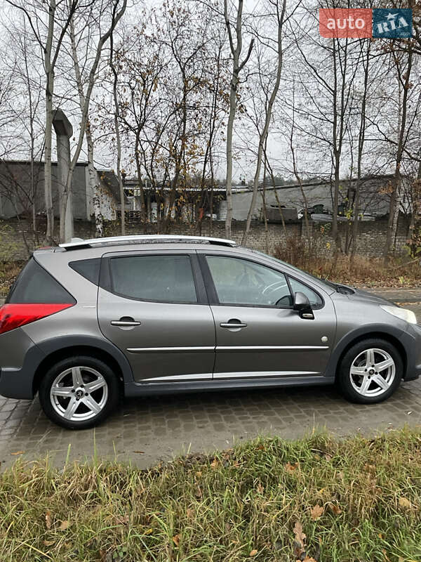 Универсал Peugeot 207 2008 в Новояворовске