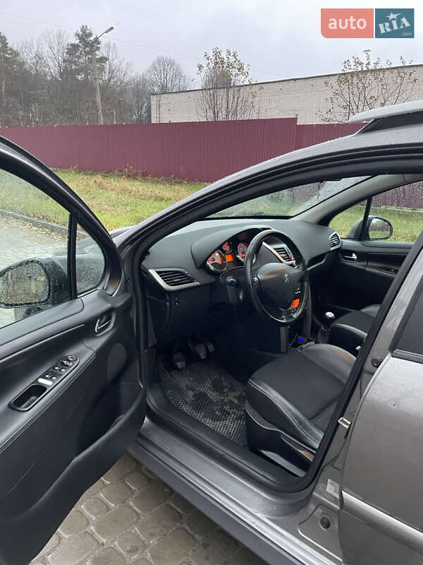 Универсал Peugeot 207 2008 в Новояворовске